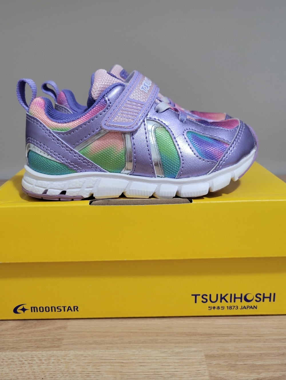 Tsukihoshi Shoes Size 8